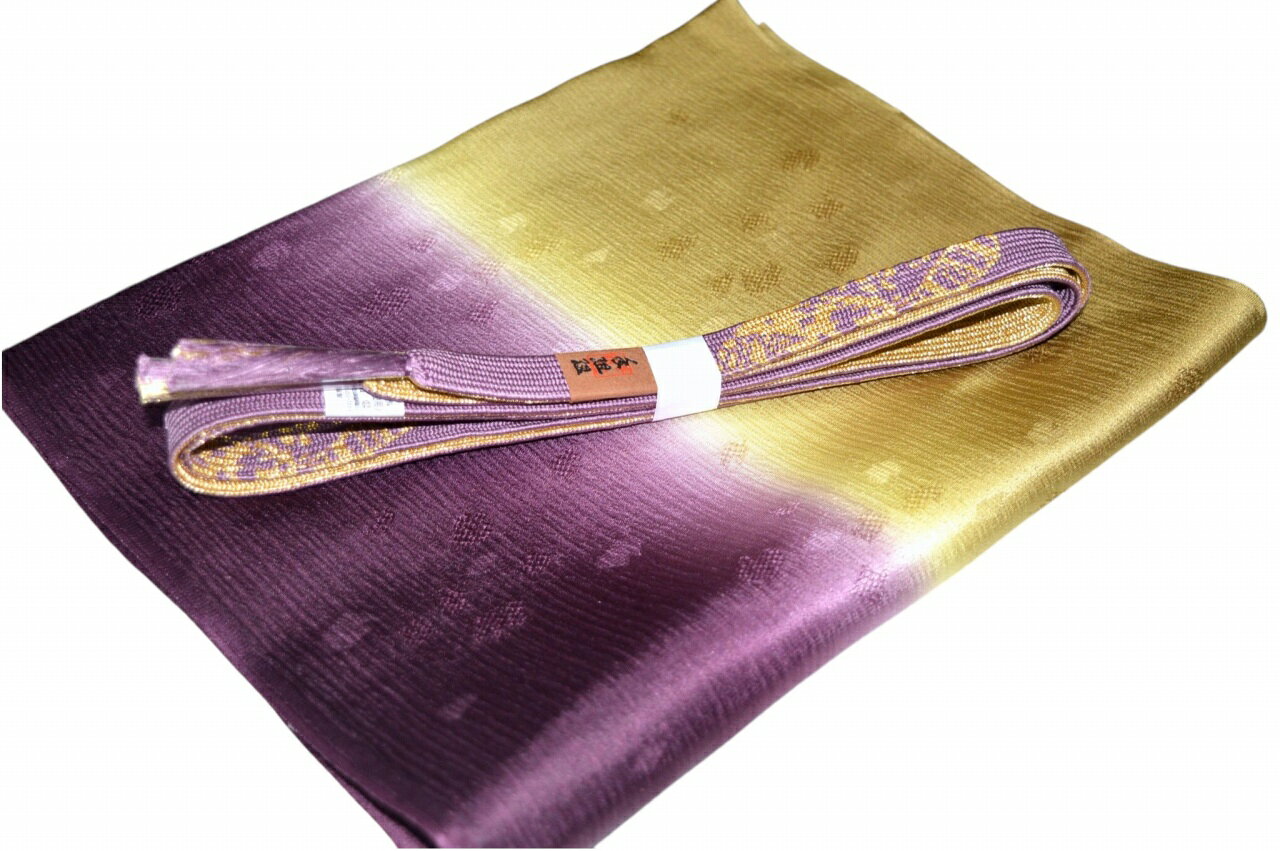 　　素材 絹100％（金糸を除く） 着用可能 きもの 小紋・小紋訪問着・江戸小紋・色無地 付下げ・訪問着・色留袖 着用可能帯 名古屋帯（セミフォーマル） 京袋名古屋帯・袋帯 着用時期 袷きもの着用時期と 袷帯着用時に利用できます。 ※夏物着用時期の7月8月と 単衣きものに夏帯を合わせる場合の 6月と9月はご利用頂けません。 関連商品 ネットショップ最大級センダイヤの 帯締め・帯揚げセットコーナー 備考 基本的に難なしの品物となっておりますが 糸浮き等の不具合はある可能性がございますので 予めご了承ください。 大シミ、欠陥があった場合 一週間以内のお品の場合のみ返品対応させていただきます。 ※一週間を過ぎた場合は対応できかねます。 ディスプレイ、撮影時のカメラの関係上 画像と実物の色が多少異なる可能性がございます。 ご購入後のお色が異なる等のキャンセルは お断りしておりますので気になる方はご購入前に必ずご質問ください。