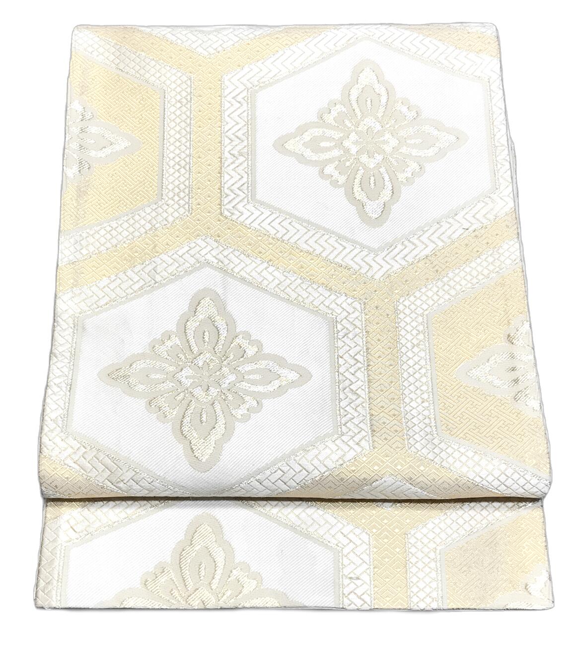 振り袖向き袋帯 貸衣装使用の中古袋帯 No.023 ママ振袖リニューアルにオススメ 使用頻度の低いリユース品 お仕立て上がり品 USED袋帯 ..