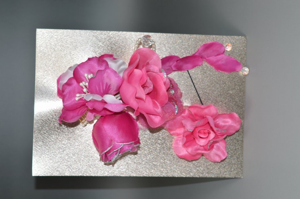 かわいいフラワー髪飾りNo.2061箱壊れ等あり・アウトレット品【キモノ仙臺屋の和装小物特集】【ゆかた髪飾り】【卒業式髪飾り】【限定特価品】【成人式髪飾り】