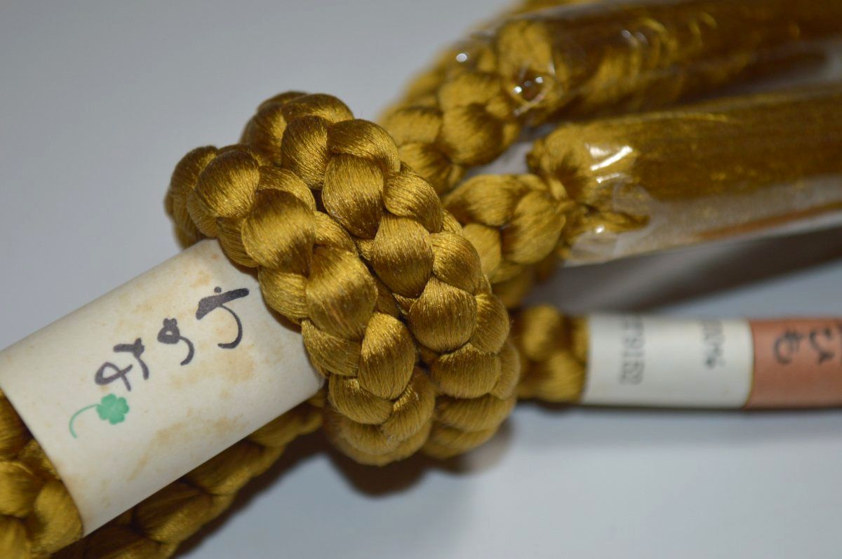 男物丸組羽織紐箱なし−No.3054（結んだ状態での長さ約17センチ） 訳あり 手組ひも 正絹素材 普段着向き・日本製品【男羽織】【男物アンサンブル】 普段着 おしゃれ着 便利な和装小物 羽織【キモノ仙臺屋の和装小物特集】