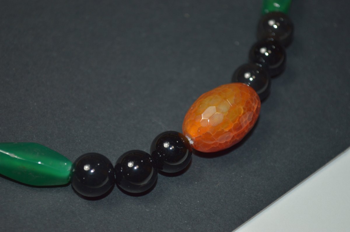 【送料無料】天然石男物羽織紐 No.3102（箱入）普段着向き・日本製品【男羽織】【男物アンサンブル】 普段着 おしゃれ着 便利な和装小物 羽織ギフトにもオススメ ポスト投函で送料無料【キモノ仙臺屋の和装小物特集】