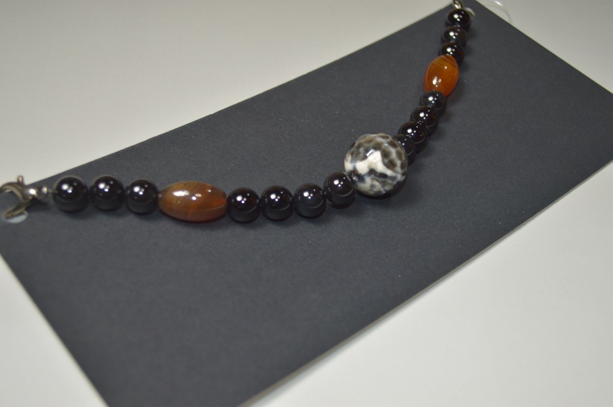 【送料無料】天然石男物羽織紐 No.3116（箱入）普段着向き・日本製品【男羽織】【男物アンサンブル】 普段着 おしゃれ着 便利な和装小物 羽織ギフトにもオススメ ポスト投函で送料無料【キモノ仙臺屋の和装小物特集】