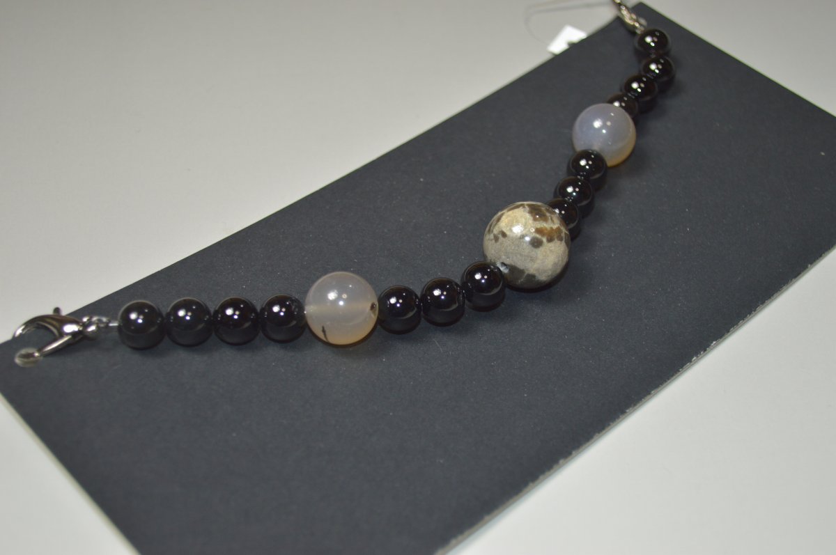 【送料無料】天然石男物羽織紐 No.3126（箱入）普段着向き・日本製品【男羽織】【男物アンサンブル】 普段着 おしゃれ着 便利な和装小物 羽織ギフトにもオススメ ポスト投函で送料無料【キモノ仙臺屋の和装小物特集】