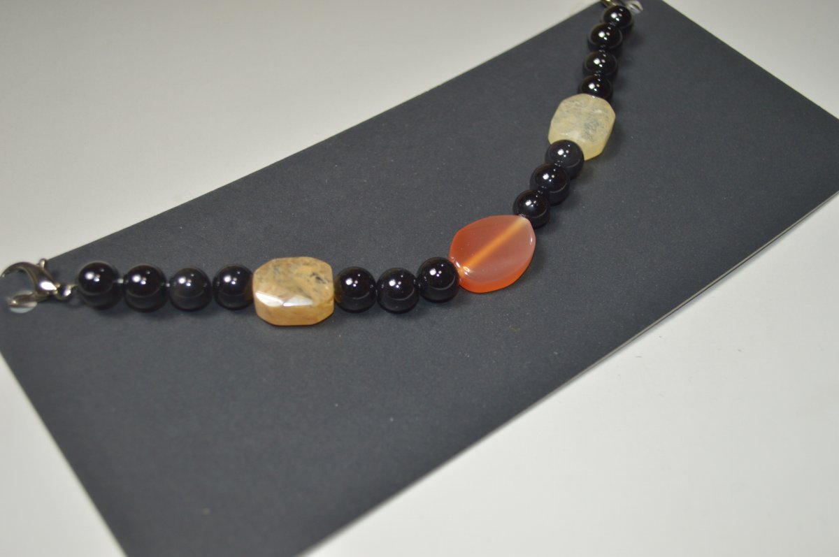 【送料無料】天然石男物羽織紐 No.3147（箱入）普段着向き・日本製品【男羽織】【男物アンサンブル】 普段着 おしゃれ着 便利な和装小物 羽織ギフトにもオススメ ポスト投函で送料無料【キモノ仙臺屋の和装小物特集】