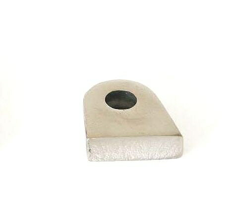 取り付けビス、穴径　8.2φ アイプレート厚み　　8.0　