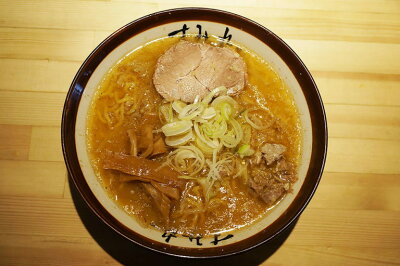 北海道銘菓 センカランド すみれ ラーメン 味噌ラーメン ラーメンギフト【4食入】5個セット ラーメン 送料無料 メンマ スープ チャーシュー付き 西山製麺 北海道 札幌 札幌ラーメン 人気店 ギフト 生麺 味噌ラーメン お歳暮 お中元 お土産 内祝い 贈り物 有名店 バレンタイン 画像2