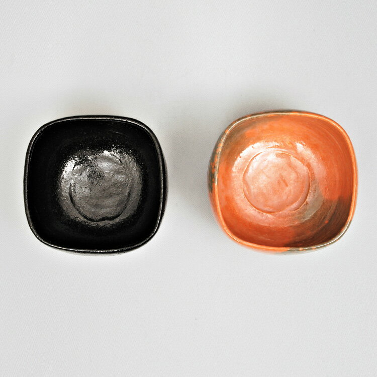 茶道具 抹茶茶碗（まっちゃちゃわん） 茶碗　升形　黒赤一双 佐々木 虚室