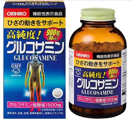 ■商品名 【機能性表示食品】オリヒロ　高純度グルコサミン900粒(90日分)　 3個／5個セット 【届出番号】：G429 ■商品説明 オリヒロの「高純度 グルコサミン粒徳用 900粒」は、膝の曲げ伸ばしをサポートし、違和感を軽減する機能性表示食品です。1日目安量の10粒あたりに、高純度グルコサミン1500mgを配合。さらにコンドロイチン、ヒアルロン酸、2型コラーゲンなど、関節に嬉しい成分も同時に補給できます。 ■召し上がり方 ●一日10粒を目安に、水またはお湯と共にお召し上がりください。 ●一日摂取目安量をお守りください。 ●抗血栓薬をご使用の場合は、医師、薬剤師に相談してください。 ■主要成分 製品10粒(2.5g)当たり 機能性関与成分：グルコサミン塩酸塩　1500mg ムコ多糖蛋白複合体（コンドロイチン含有）100mg、発酵コラーゲン分解物（豚由来）100mg、大豆胚芽抽出物（大豆イソフラボンアグリコン1.6mg）5mg、低分子ヒアルロン酸1mg、鶏軟骨抽出物（2型コラーゲン含有）10mg、カルシウム17mg、マグネシウム10mg、亜鉛1.0mg、ビタミンB1 2.0mg、ビタミンB6 3.5mg、ビタミンD 3.5μg、ビタミンK 10μg、葉酸250μg ■原材料名 発酵コラーゲン分解物（ゼラチンを含む）（国内製造）、ムコ多糖蛋白複合体（豚肉を含む）、デキストリン、ドロマイト、亜鉛含有酵母、鶏軟骨抽出物、ビタミンK含有食用油脂粉末、大豆胚芽抽出物／グルコサミン（えび・かに由来）、結晶セルロース、グリセリン脂肪酸エステル、二酸化ケイ素、V.B6、V.B1、ヒアルロン酸、葉酸、V.D ■栄養成分表示　製品10粒（2.5g）当たり 熱量9.9kcal　たん白質0.8g　脂質0.068g 炭水化物1.52g　食塩相当量0～0.01g 商品の改訂等により、お手元の商品と当ホームページでは、記載内容が異なる場合がございます。召し上がる際には必ず商品の表示内容をご確認ください。 ■アレルギー物質 えび・かに・大豆・鶏肉・豚肉・ゼラチン ※食品表示法で義務付けられた特定原材料8品目と表示が推奨されている20品目の合計28品目について掲載しています。 ■保存方法 直射日光と高温多湿を避けた涼しい場所で保管してください。開封後はフタをしっかりと締め、外箱に入れて、賞味期限にかかわらずなるべく早めにお召し上がりください。湿気により粒の変色やひび割れが起こる原因になります。 ■届け出表示 本品にはグルコサミン塩酸塩が含まれます。グルコサミン塩酸塩は膝の動き（曲げ伸ばし）をサポートし、膝の違和感を軽減することが報告されています。本品は膝関節に関する生活の質を高めたい方に適した食品です。 ●本品は、事業者の責任において特定の保健の目的が期待できる旨を表示するものとして、消費者庁長官に届出されたものです。ただし、特定保健用食品と異なり、消費者庁長官による個別審査を受けたものではありません。 ●本品は、疾病の診断、治療、予防を目的としたものではありません。 ●食生活は、主食、主菜、副菜を基本に、食事のバランスを。 ■生産国：日本 ■製造販売会社 オリヒロプランデュ株式会社 ■お客様相談室 専用フリーダイヤルで受け付けております。 ［受付時間］9:30～17:00（土・日・祝祭日は除く） ［フリーダイヤル］0120-87-4970 内容を正確に承るために、お客様に電話番号の通知をお願いしております。 電話機が非通知設定の場合は、恐れ入りますが電話番号の最初に「186」をつけてからお掛けください。 お電話でのお問い合わせにつきましては、内容を正確に承るために、録音させていただく場合がございます。【機能性表示食品】オリヒロ　高純度グルコサミン　900粒(90日分)3個／5個セット グルコサミン塩酸塩を一日摂取目安量10粒当たり1500mg配合し、膝の動きのサポートに関する機能性表示を行っています。 3