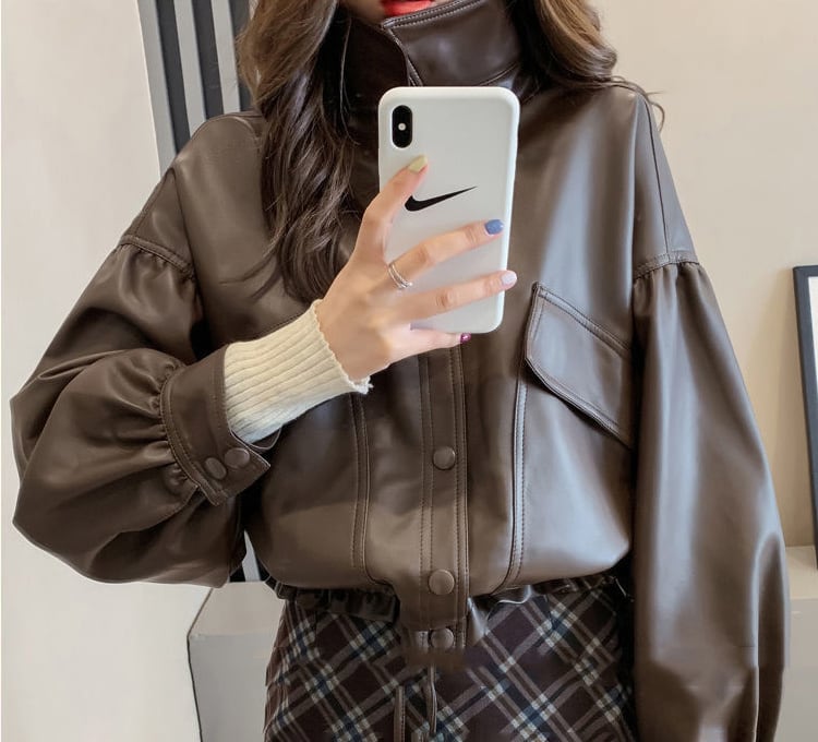 アウター 上着 ジャンパー ブルゾン ライダースジャケット ショート丈 クロップド丈 ボックスシルエット オーバーサイズ ドロップショルダー 無地 襟付き レザー調 フェイクレザー