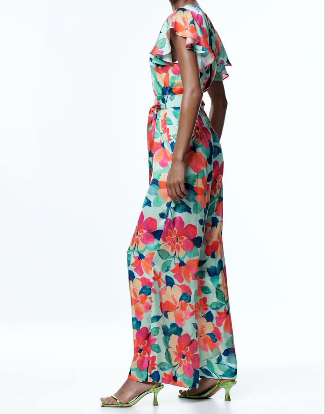 ワンピース 上着 人気 おすすめ おしゃれ お洒落 激安 安い 送料無料 プチプラ ジャンパー オールインワン 肩出し 半袖 ノースリーブ Vネック ふんわり 柄 フリル 花柄 ポリエステル