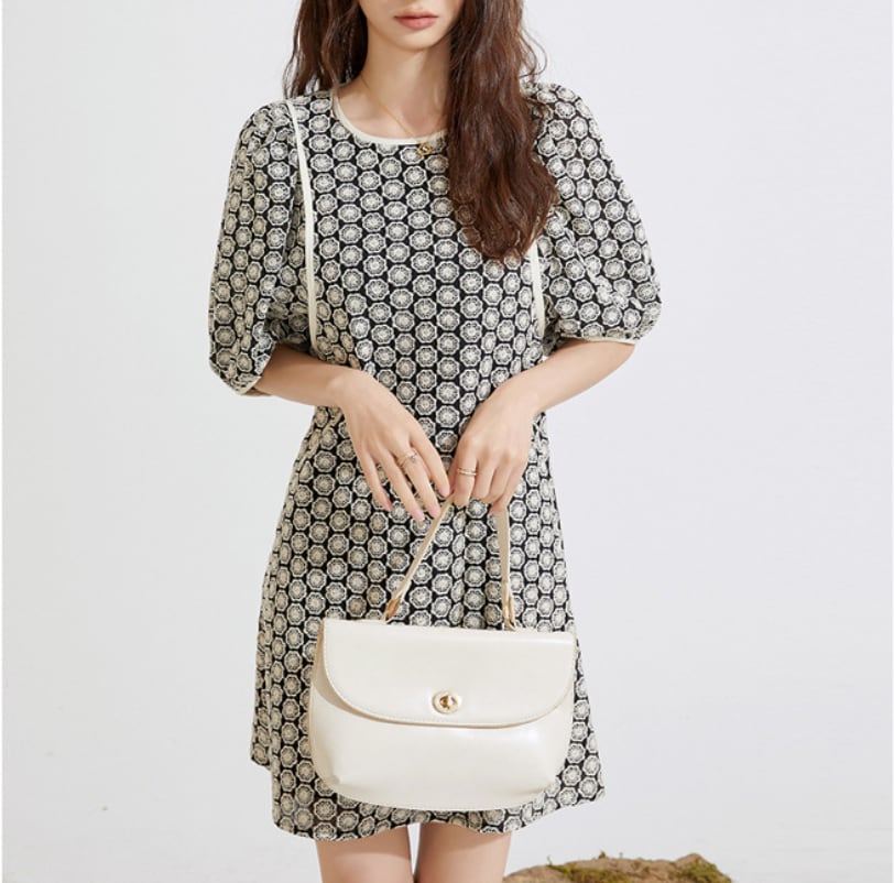 ワンピース 上着 人気 おすすめ おしゃれ お洒落 激安 安い 送料無料 プチプラ 半袖 ラウンドネック 丸首 ミニスカート 柄 花柄 フローラル コットン 綿 ポリエステル 可愛い かわいい 韓国