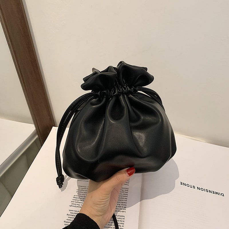 Rakuten - バッグ カバン 鞄 おすすめ 人気 軽量 軽い 大容量 おしゃれ お洒落 激安 安い 送料無料 プチプラ 巾着 バッグ ショルダー バック 斜めがけ バッグ ミニ バッグ ミニ ショルダー バッグ 肩掛け バック