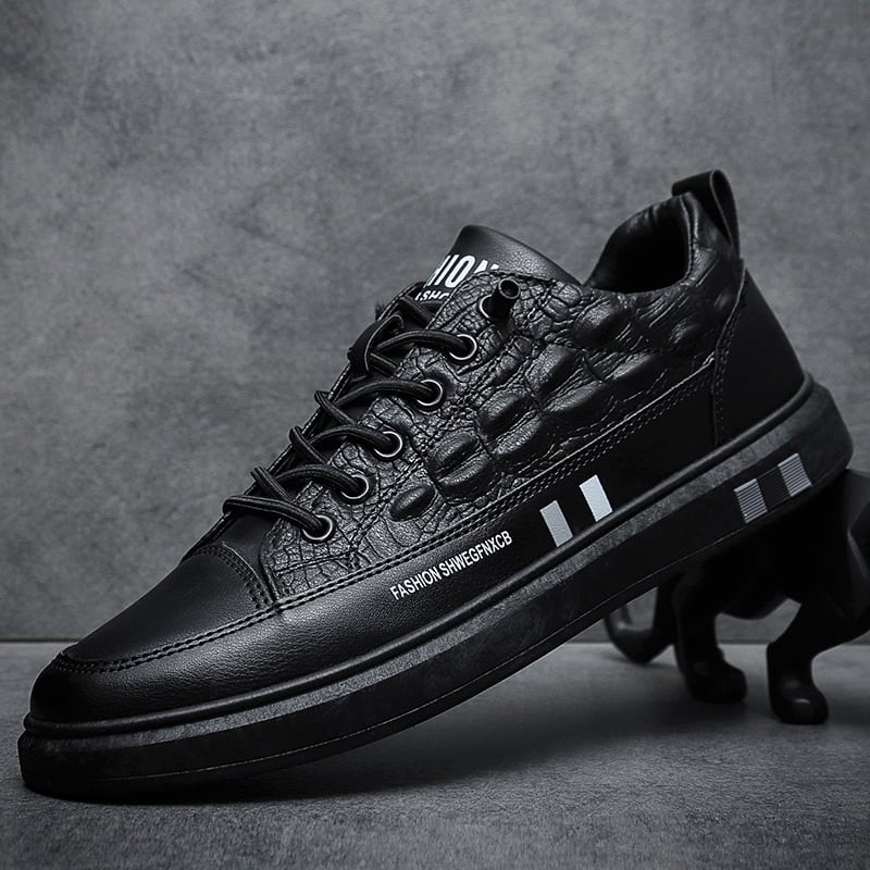 靴 シューズ 人気 おすすめ おしゃれ お洒落 はやり 流行り 激安 安い お得 送料無料 プチプラ スニーカー 運動靴 歩きやすい 疲れない 蒸れない 通気性 軽い 走りやすい かっこいい