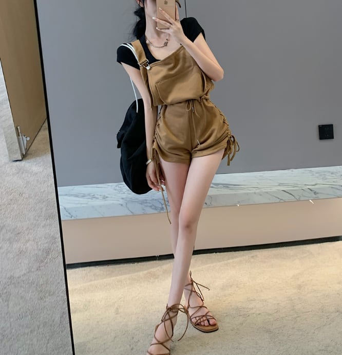 オーバーオール ワイドレッグ ショートパンツ サスペンダーパンツ シャーリング ハイウエスト かわいい 大人可愛い きれいめ シンプル カジュアル 大人 上品 おしゃれ お洒落 かっこいい