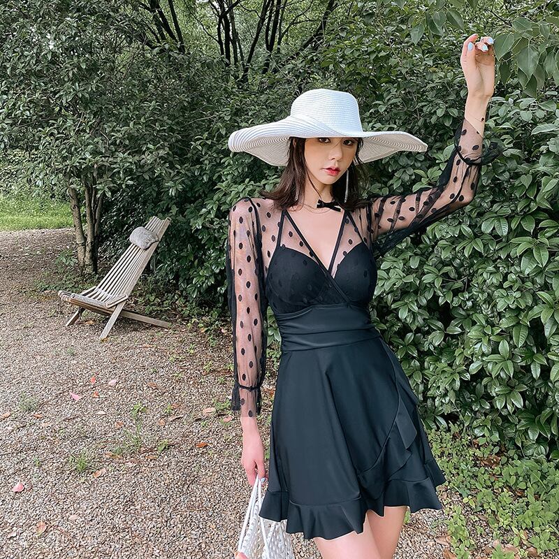 水着 体系カバー水着 ワンピース フリル 谷間魅せ 盛れる かわいい 大人可愛い きれいめ セクシー sexy シンプル カジュアル ナチュラル ゴージャス 華やか 大人 大人っぽい おしゃれ お洒落 レトロ 主役級 存在感