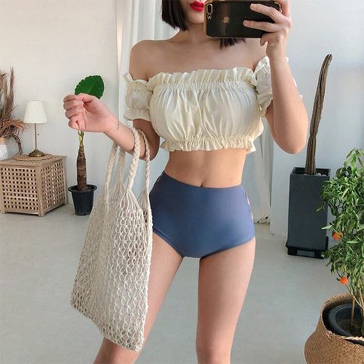 水着 体系カバー水着 ワンピース フリル 谷間魅せ 盛れる かわいい 大人可愛い きれいめ セクシー sexy シンプル カジュアル ナチュラル ゴージャス 華やか 大人 大人っぽい おしゃれ お洒落 レトロ 主役級 存在感