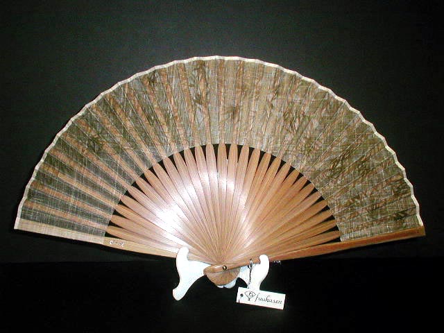 中短地／薄唐木骨・型染め（笹柄）扇子／風香扇ブランド／フォーマル扇子