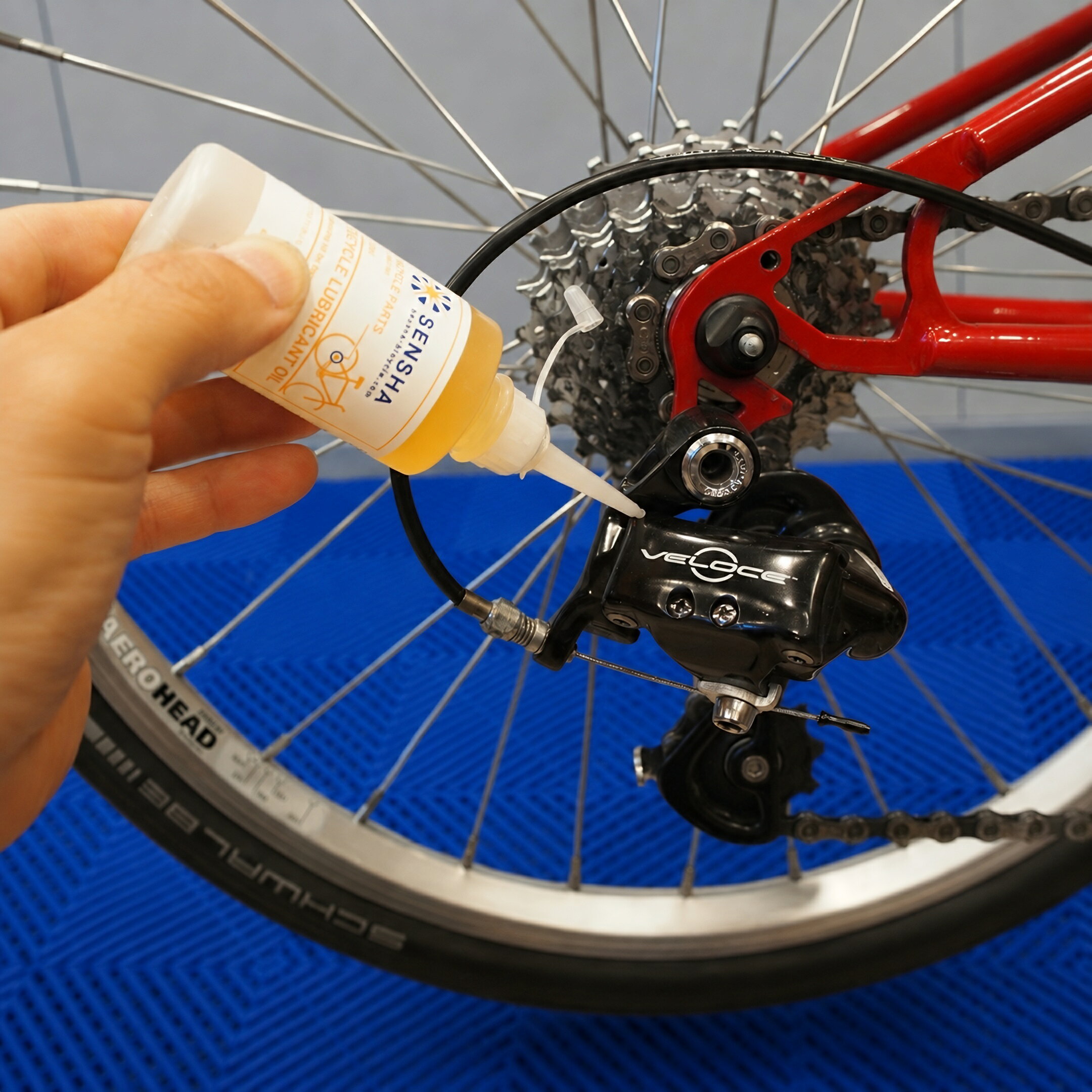 自転車 潤滑油 自転車用オイル 潤滑オイル 潤滑剤 メンテナンスオイル 高浸透 水置...