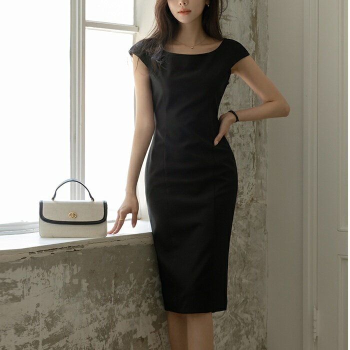 黒ドレス 大人かっこいい レディース SUSUS ブラック 半袖 斜め 肩 ワンピース レディース 2025夏 ハイエンド スリムフィット ヒップライン フィット ロング スカート
