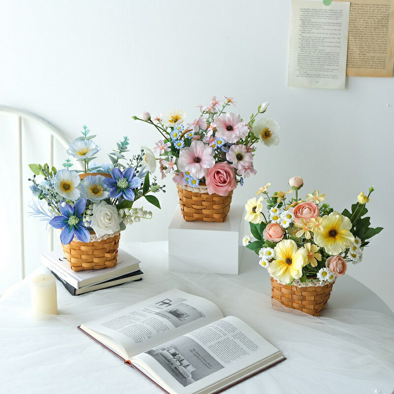 【送料無料】プリザーブドフラワー バスケット 花 かご 生花 お祝い 造花 プレゼント ギフト お供え 枯..