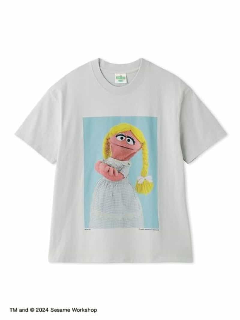 楽天SESAME STREET MARKET【UNISEX】フォトアートTシャツ SESAME STREET MARKET セサミストリートマーケット トップス その他のトップス グレー ベージュ【送料無料】[Rakuten Fashion]