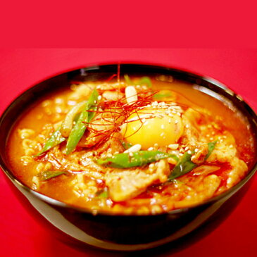 ★送料無料★数量限定■農心 辛ラーメン 40個(1Box)■【あす楽】 40袋入り 辛い ラーメン NONGSHIM 韓国食品 韓国食材 韓国ラーメン らーめん インスタントラーメン 激辛 キムチ シンラーメン しんらーめん