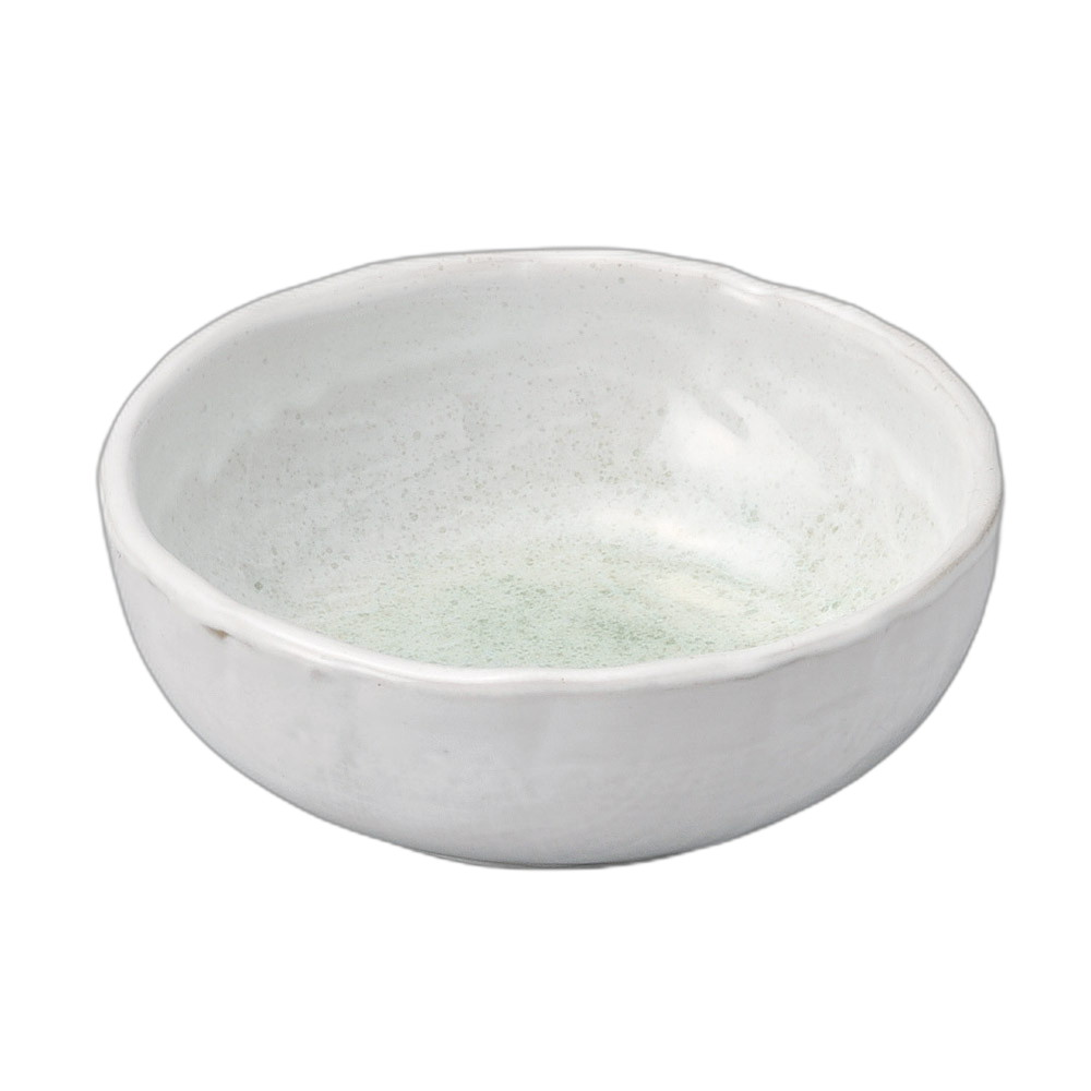 [商品名]　新緑3.5丸鉢[素材]　陶磁器[寸法]　10.7×4cmお店からご自宅まで、季節を問わず、様々なシーンでご利用いただける商品です。[ 10.7×4cm ] 陶磁器 一部の商品はメーカーよりお取り寄せとなりますので、納期が前後することがございます。あらかじめご了承ください。商品によっては手造りのため、写真と色・かたちが若干異なることがございます。われものですので丁重に梱包させていただいておりますが、ご質問などございましたらお気軽にお問い合わせください。ご注文に関する注意事項は 【こちら】ご購入前にご確認ください。
