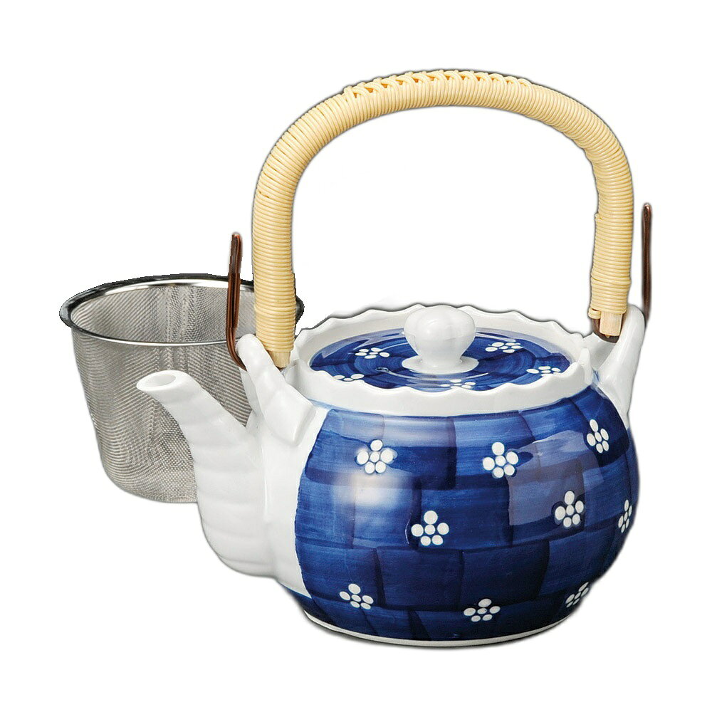[商品名]　梅小紋六兵衛6号土瓶（Uアミ付）[素材]　陶磁器[寸法]　850ccお店からご自宅まで、季節を問わず、様々なシーンでご利用いただける商品です。[ 850cc ] 陶磁器有田焼 一部の商品はメーカーよりお取り寄せとなりますので、納期が前後することがございます。あらかじめご了承ください。商品によっては手造りのため、写真と色・かたちが若干異なることがございます。われものですので丁重に梱包させていただいておりますが、ご質問などございましたらお気軽にお問い合わせください。ご注文に関する注意事項は 【こちら】ご購入前にご確認ください。
