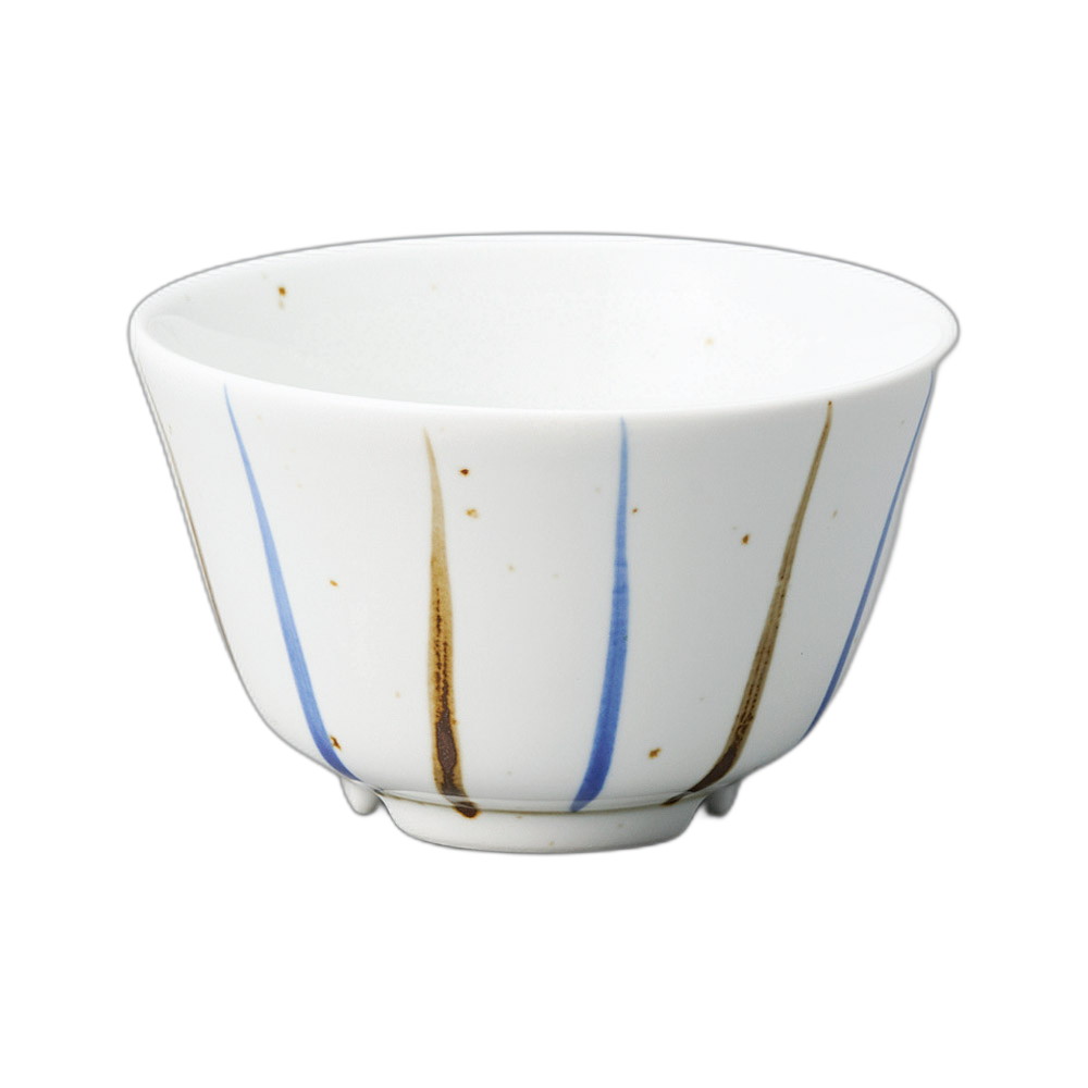 [商品名]　斑点十草水切り浜煎茶[素材]　陶磁器[寸法]　9.8×5.7cmお店からご自宅まで、季節を問わず、様々なシーンでご利用いただける商品です。[ 9.8×5.7cm ] 陶磁器 一部の商品はメーカーよりお取り寄せとなりますので、納期が前後することがございます。あらかじめご了承ください。商品によっては手造りのため、写真と色・かたちが若干異なることがございます。われものですので丁重に梱包させていただいておりますが、ご質問などございましたらお気軽にお問い合わせください。ご注文に関する注意事項は 【こちら】ご購入前にご確認ください。