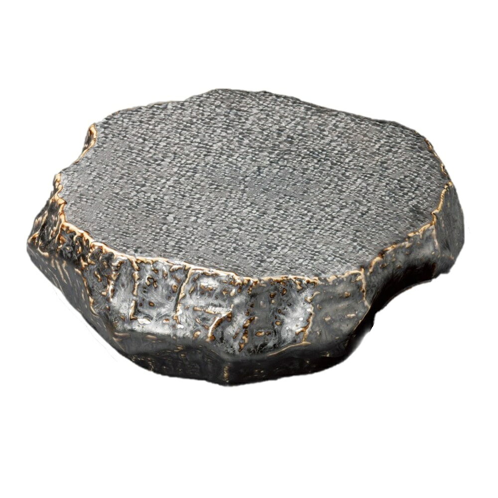 孔雀ロックプレート（中）[素材]　陶磁器[寸法]　21×21×4cmお店からご自宅まで、季節を問わず、様々なシーンでご利用いただける商品です。[ 21×21×4cm ] 陶磁器 一部の商品はメーカーよりお取り寄せとなりますので、納期が前後することがございます。あらかじめご了承ください。商品によっては手造りのため、写真と色・かたちが若干異なることがございます。われものですので丁重に梱包させていただいておりますが、ご質問などございましたらお気軽にお問い合わせください。ご注文に関する注意事項は 【こちら】ご購入前にご確認ください。