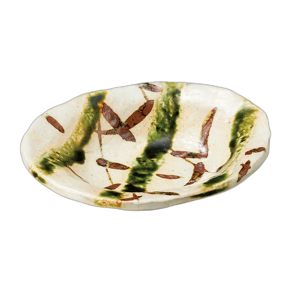 タタラ草紋楕円向付[素材]　陶磁器[寸法]　16.5×13.5×3cmお店からご自宅まで、季節を問わず、様々なシーンでご利用いただける商品です。[ 16.5×13.5×3cm ] 陶磁器 一部の商品はメーカーよりお取り寄せとなりますので、納期が前後することがございます。あらかじめご了承ください。商品によっては手造りのため、写真と色・かたちが若干異なることがございます。われものですので丁重に梱包させていただいておりますが、ご質問などございましたらお気軽にお問い合わせください。ご注文に関する注意事項は 【こちら】ご購入前にご確認ください。