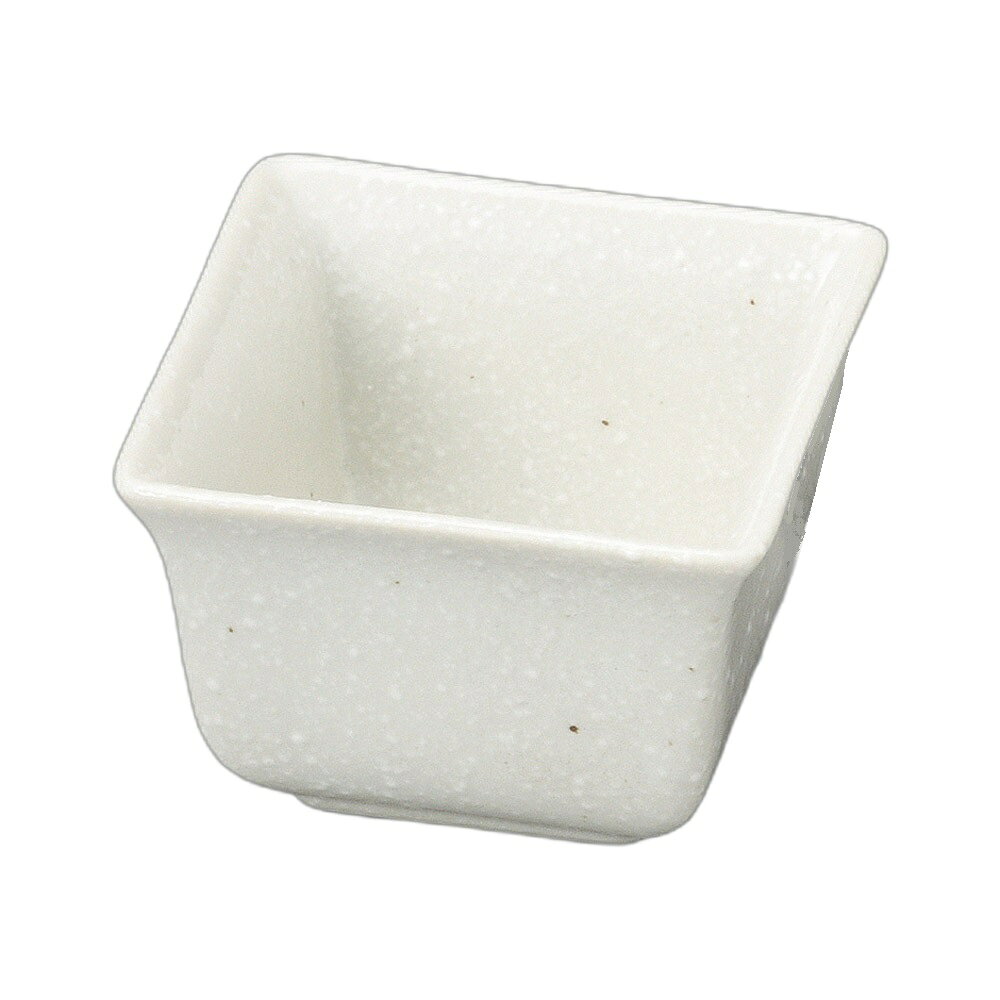 [商品名]　白粉引角深小付[素材]　陶磁器[寸法]　7×7×5cmお店からご自宅まで、季節を問わず、様々なシーンでご利用いただける商品です。[ 7×7×5cm ] 陶磁器 一部の商品はメーカーよりお取り寄せとなりますので、納期が前後することがございます。あらかじめご了承ください。商品によっては手造りのため、写真と色・かたちが若干異なることがございます。われものですので丁重に梱包させていただいておりますが、ご質問などございましたらお気軽にお問い合わせください。ご注文に関する注意事項は 【こちら】ご購入前にご確認ください。