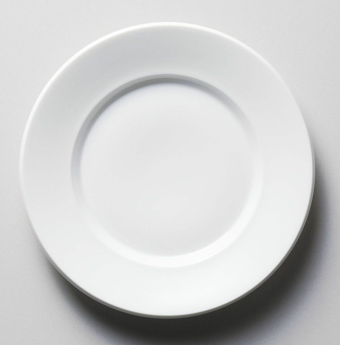 洋陶器　オープン／スパダ ピュアホワイト 26cmプレート [D26 x 3.2cm] | 大皿 プレート ビック パーティ 人気 おすすめ 食器 洋食器 業務用 飲食店 カフェ うつわ 器 おしゃれ かわいい ギフト プレゼント 引き出物 誕生日 贈り物 贈答品