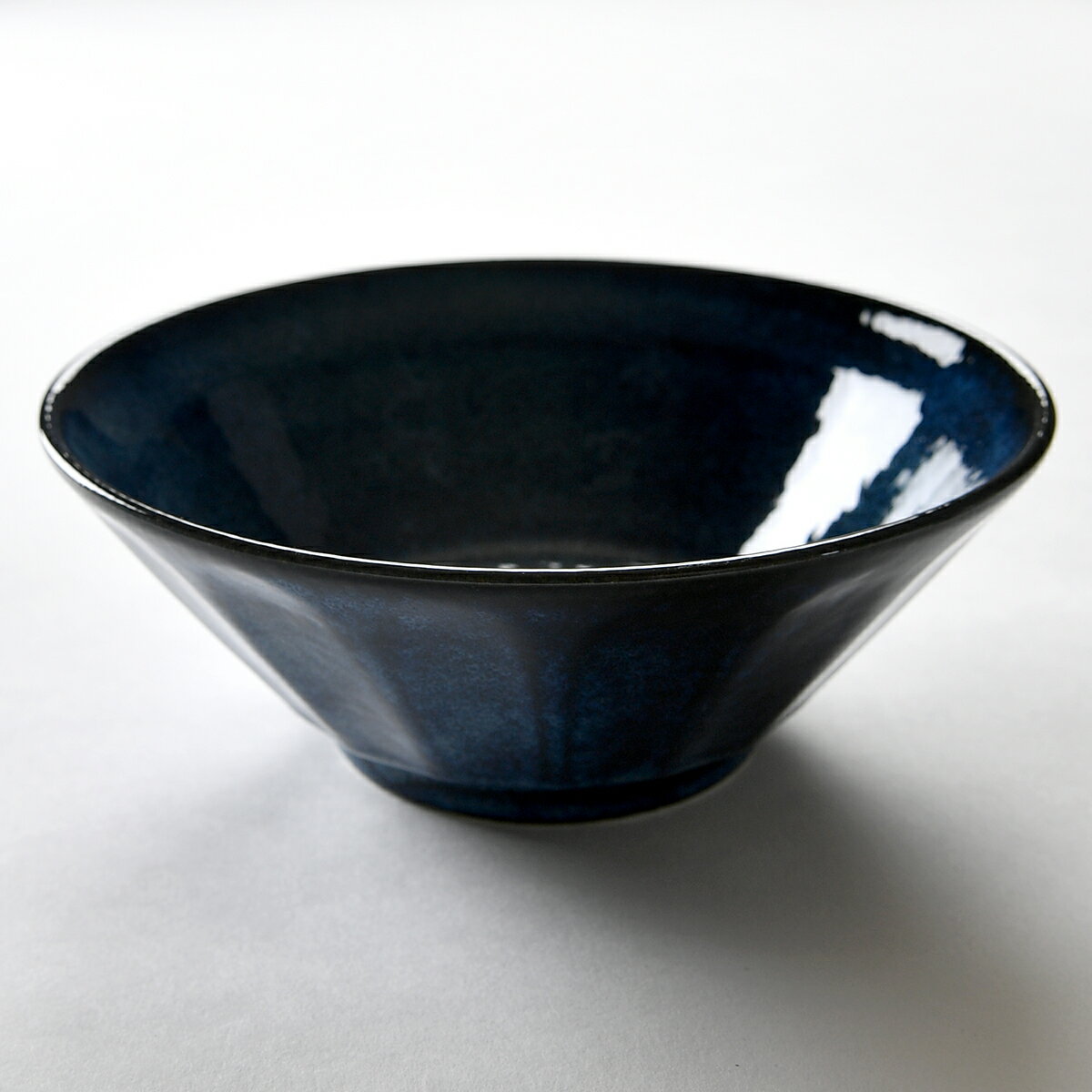 ☆ ラーメン丼 ☆ 花紺 しのぎ6.3ラーメン丼 [ 19.5 x 7.7cm 870cc 560g ] | 丼 丼ぶり どんぶり ラーメン チャーハン 人気 おすすめ 食器 中華 飯店 中華食器 業務用 飲食店 カフェ うつわ 器 おしゃれ かわいい ギフト プレゼント 引き出物 誕生日 贈り物 贈答品