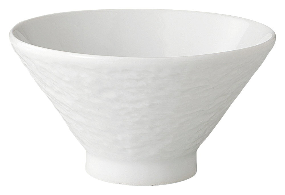[商品名]ペトラ　ホワイト　切立高台12cm丼[素材][寸法]12.5×6.5cm結婚式のお返し、母の日のプレゼント、退職祝いなど、さまざまな場面でご利用いただけます。陶器の専門問屋が厳選した、プレゼントやギフトにピッタリな逸品です。[12.5×6.5cm] 米食や汁物、麺料理など様々な場面で大活躍する「どんぶり」でございます。ご自宅での普段使いの他に、レストランや居酒屋などの飲食店で、季節を問わずご利用いただける商品でございます。また、弊社サイトでは他にも様々な商品を数多く取り揃えておりますので、お好みや用途、御予算に合わせてお選び下さいませ。一部の商品はメーカーよりお取り寄せとなりますので、納期が前後することがございます。あらかじめご了承ください。商品によっては手造りのため、写真と色・かたちが若干異なることがございます。われものですので丁重に梱包させていただいておりますが、ご質問などございましたらお気軽にお問い合わせください。ご注文に関する注意事項は 【こちら】ご購入前にご確認ください。