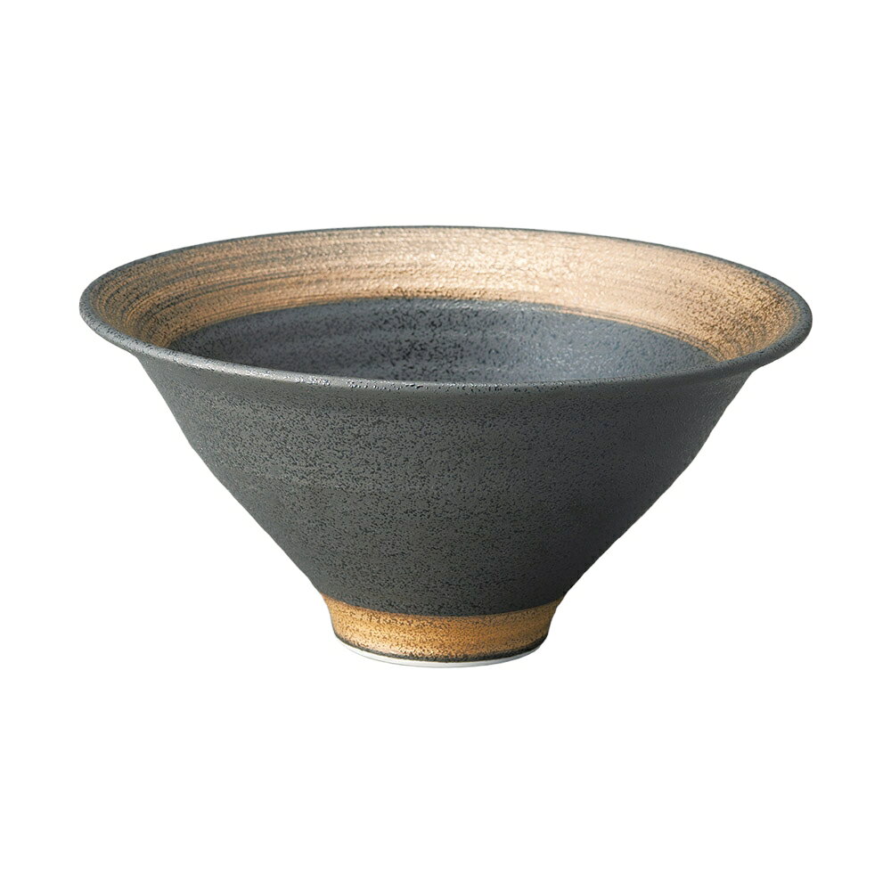 [商品名]ゴールド刷毛巻黒反り丼[素材][寸法]19.7×9.2cm結婚式のお返し、母の日のプレゼント、退職祝いなど、さまざまな場面でご利用いただけます。陶器の専門問屋が厳選した、プレゼントやギフトにピッタリな逸品です。[19.7×9.2cm] 子供から大人まで幅広い世代に支持されている麺料理用の鉢・丼でございます。こちらは、ラーメンだけでなく、蕎麦やうどんの盛り付けなどにも使うことができ、様々な麺料理を美しく際立たせてくれるでしょう。他にも色々な麺鉢がございますので、お好みや用途に合わせてお選びくださいませ。様々な麺専門店はもちろん、レストランやカフェ、居酒屋などの飲食店から、ご自宅での普段使いと、季節を問わず様々なシーンでご利用いただける商品でございます。一部の商品はメーカーよりお取り寄せとなりますので、納期が前後することがございます。あらかじめご了承ください。商品によっては手造りのため、写真と色・かたちが若干異なることがございます。われものですので丁重に梱包させていただいておりますが、ご質問などございましたらお気軽にお問い合わせください。ご注文に関する注意事項は 【こちら】ご購入前にご確認ください。