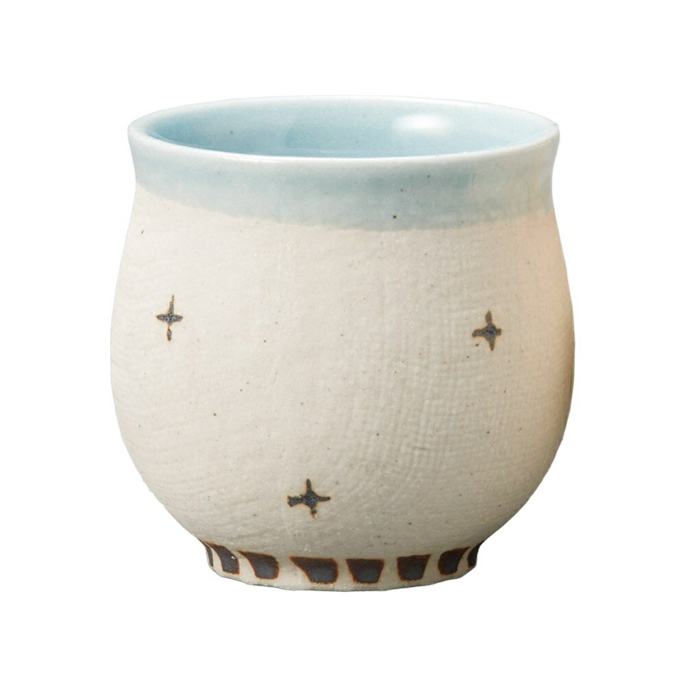 [商品名]春花　玉湯呑（ブルー）[素材][寸法]7.5×6.5cm結婚式のお返し、母の日のプレゼント、退職祝いなど、さまざまな場面でご利用いただけます。陶器の専門問屋が厳選した、プレゼントやギフトにピッタリな逸品です。[7.5×6.5cm] 選び抜いた焼き物の湯呑みは、使うごとに愛着が増し、幸せをもたらしてくれる大切な宝物となるでしょう。たいせつなあの人へ贈ってみてはいかがでしょうか。ご自宅での普段使いの他に、レストランや居酒屋などの飲食店で、季節を問わずご利用いただける商品でございます。また、弊社サイトでは他にも様々な商品を数多く取り揃えておりますので、お好みや用途、御予算に合わせてお選び下さいませ。一部の商品はメーカーよりお取り寄せとなりますので、納期が前後することがございます。あらかじめご了承ください。商品によっては手造りのため、写真と色・かたちが若干異なることがございます。われものですので丁重に梱包させていただいておりますが、ご質問などございましたらお気軽にお問い合わせください。ご注文に関する注意事項は 【こちら】ご購入前にご確認ください。