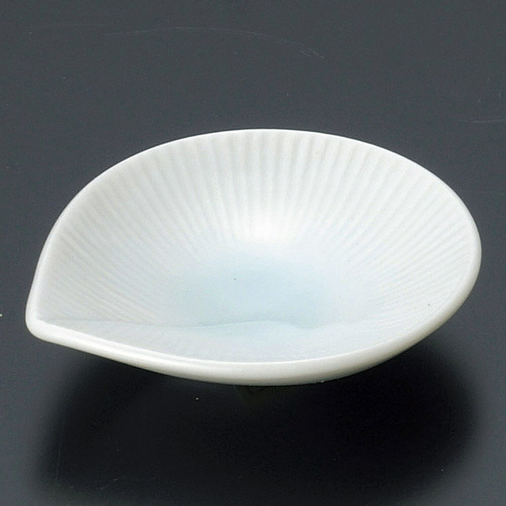 珍味 淡青しずく珍味皿 [ 6.8 x 6.1 x 1.5cm ] | 珍味 小付け 小鉢 小皿 お漬物 薬味入れ おすすめ 人気 食器 業務用 飲食店 カフェ うつわ 器 おしゃれ かわいい お洒落 可愛い ギフト プレゼント 引き出物 内祝い 結婚祝い 誕生日 贈り物 贈答品