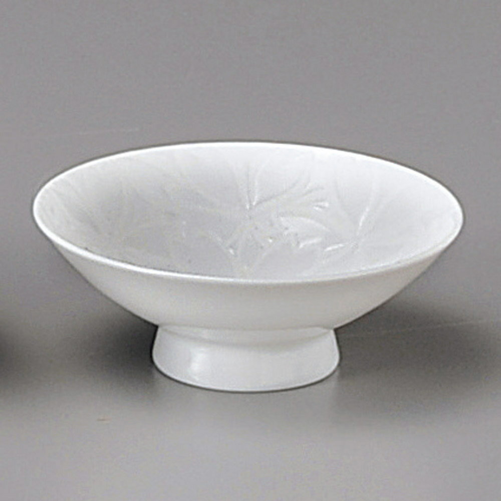 コンビニ受取対応商品 10個セット 盃 白磁 桜神盃 中 8 3 X 3cm ぐい飲み おちょこ お猪口 盃 熱燗 冷酒 お酒 日本酒 バー Bar 晩酌 人気 おすすめ 食器 業務用 飲食店 カフェ うつわ 器 かわいい ギフト プレゼント 引き出物 コンビニ受取対応商品 10個セット 盃 白磁 桜神盃 中 8 3 X 3cm ぐい飲み おちょこ お猪口 盃 熱燗 冷酒 お酒 日本酒 バー Bar 晩酌 人気 おすすめ 食器 業務用 飲食店 カフェ うつわ 器 かわいい ギフト プレゼント 引き出物
