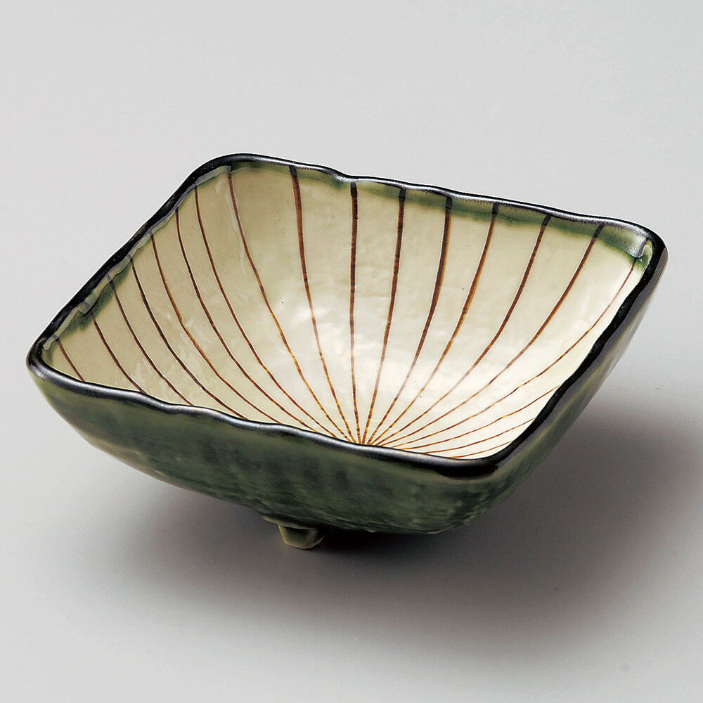 ☆ 小鉢 ☆ 織部内筋三つ足角鉢(大) [ 12.8 x 12.8 x 5cm ] | 小鉢 小 小さい 鉢 ボウル 万能 人気 おすすめ 食器 業務用 飲食店 カフェ うつわ 器 おしゃれ かわいい ギフト プレゼント内祝い 結婚祝い 誕生日 贈り物 贈答品