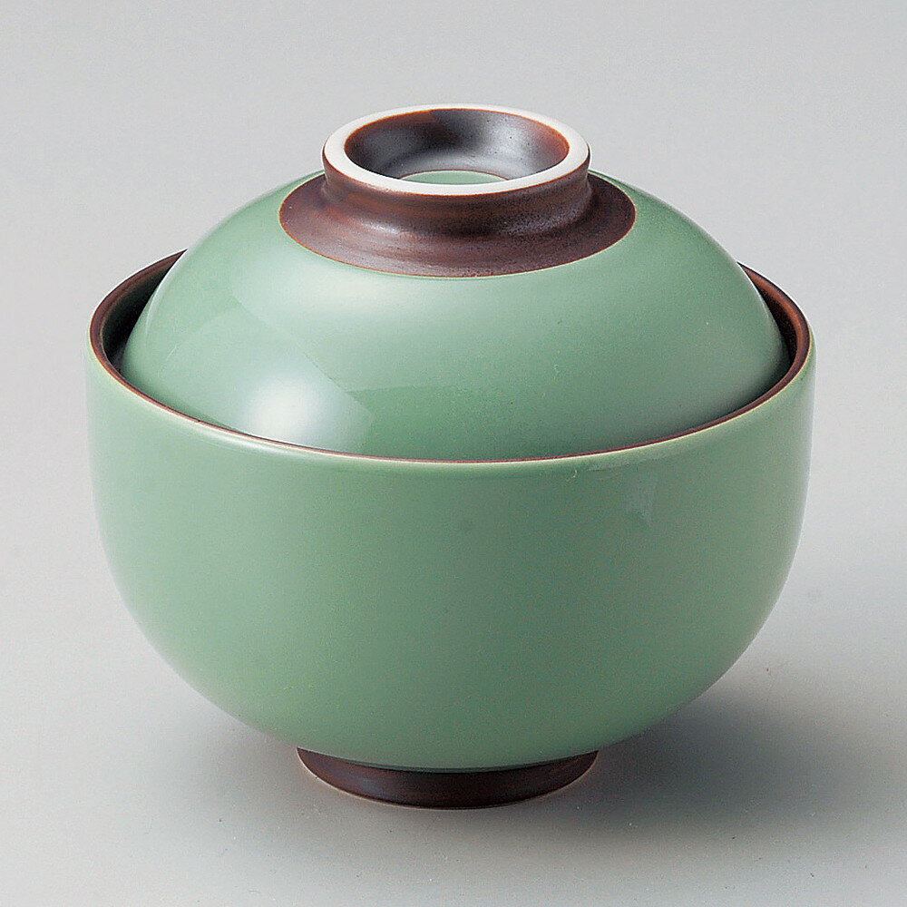 [商品名]　ヒスイ錆巻円菓子碗(大)[素材]　磁器[寸法]　φ11 x 9.8cmお店からご自宅まで、季節を問わず、様々なシーンでご利用いただける商品です。[ φ11 x 9.8cm ] 磁器 日本製 一部の商品はメーカーよりお取り寄せとなりますので、納期が前後することがございます。あらかじめご了承ください。商品によっては手造りのため、写真と色・かたちが若干異なることがございます。われものですので丁重に梱包させていただいておりますが、ご質問などございましたらお気軽にお問い合わせください。ご注文に関する注意事項は 【こちら】ご購入前にご確認ください。