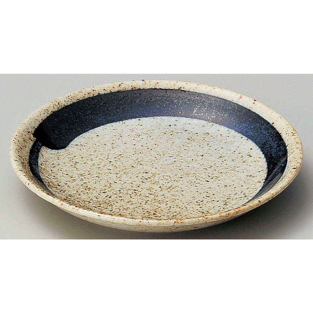 [商品名]　白唐津大文字6.0皿[素材]　磁器[寸法]　20cmお店からご自宅まで、季節を問わず、様々なシーンでご利用いただける商品です。[ 20cm ] 磁器 日本製 一部の商品はメーカーよりお取り寄せとなりますので、納期が前後することが...