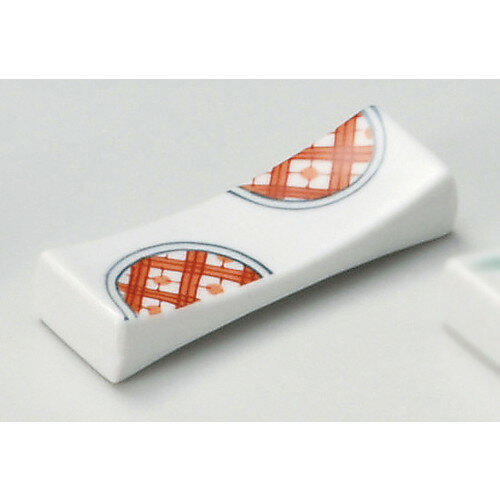 [商品名]　赤絵丸紋箸置[素材]　強化磁器[寸法]　[ 7 x 2.5 x 1.4cm ]お店からご自宅まで、季節を問わず、様々なシーンでご利用いただける商品です。[ 7 x 2.5 x 1.4cm ] 強化磁器 日本製 美濃焼一部の商品は...