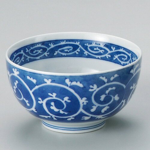 [商品名]　濃タコ唐草お好丼小[素材]　磁器[寸法]　[ φ13 x 7.2cm ]お店からご自宅まで、季節を問わず、様々なシーンでご利用いただける商品です。[ φ13 x 7.2cm ] 磁器 日本製 一部の商品はメーカーよりお取り寄せとなりますので、納期が前後することがございます。あらかじめご了承ください。商品によっては手造りのため、写真と色・かたちが若干異なることがございます。われものですので丁重に梱包させていただいておりますが、ご質問などございましたらお気軽にお問い合わせください。ご注文に関する注意事項は 【こちら】ご購入前にご確認ください。