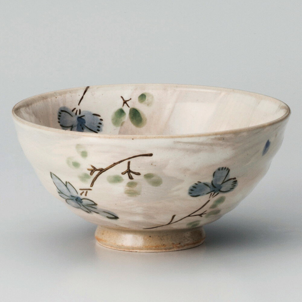 [商品名]　木の花青大平[素材]　陶器[寸法]　[ φ12 x 5.8cm ]お店からご自宅まで、季節を問わず、様々なシーンでご利用いただける商品です。[ φ12 x 5.8cm ] 陶器 日本製 一部の商品はメーカーよりお取り寄せとなりますので、納期が前後することがございます。あらかじめご了承ください。商品によっては手造りのため、写真と色・かたちが若干異なることがございます。われものですので丁重に梱包させていただいておりますが、ご質問などございましたらお気軽にお問い合わせください。ご注文に関する注意事項は 【こちら】ご購入前にご確認ください。