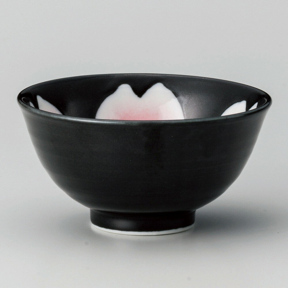 ☆ 飯碗 ☆ 黒釉桜花反少々碗 [ φ10.5 x 5.5cm ] | ちゃわん お茶碗 飯碗 ご飯茶碗 白米 人気 おすすめ 食器 業務用 飲食店 カフェ うつわ 器 おしゃれ かわいい ギフト プレゼント 引き出物 誕生日 贈り物 贈答品