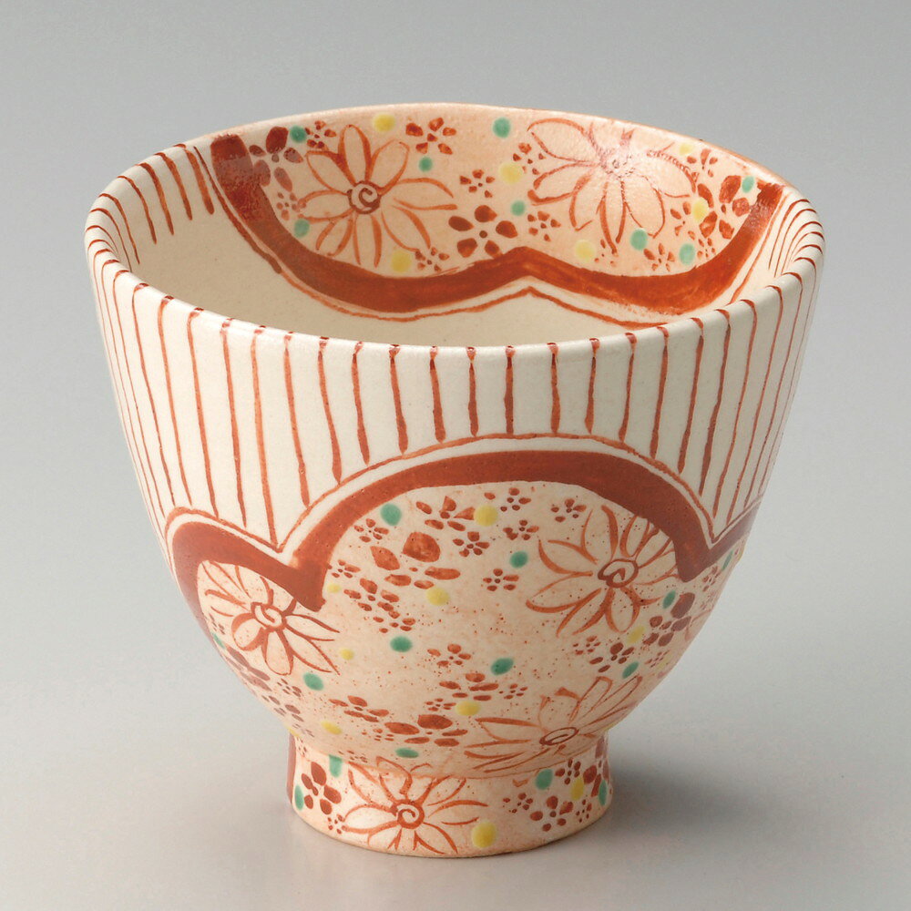[商品名]　赤絵小町 4.0小丼[素材]　陶器[寸法]　[ φ12.2 x 10.4cm ]お店からご自宅まで、季節を問わず、様々なシーンでご利用いただける商品です。[ φ12.2 x 10.4cm ] 陶器 日本製 一部の商品はメーカーよりお取り寄せとなりますので、納期が前後することがございます。あらかじめご了承ください。商品によっては手造りのため、写真と色・かたちが若干異なることがございます。われものですので丁重に梱包させていただいておりますが、ご質問などございましたらお気軽にお問い合わせください。ご注文に関する注意事項は 【こちら】ご購入前にご確認ください。
