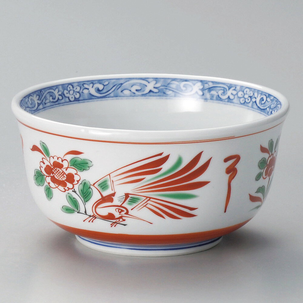 [商品名]　花鳥反5.5丼[素材]　磁器[寸法]　[ φ16.6 x 8.6cm ]お店からご自宅まで、季節を問わず、様々なシーンでご利用いただける商品です。[ φ16.6 x 8.6cm ] 磁器 日本製 一部の商品はメーカーよりお取り寄せとなりますので、納期が前後することがございます。あらかじめご了承ください。商品によっては手造りのため、写真と色・かたちが若干異なることがございます。われものですので丁重に梱包させていただいておりますが、ご質問などございましたらお気軽にお問い合わせください。ご注文に関する注意事項は 【こちら】ご購入前にご確認ください。