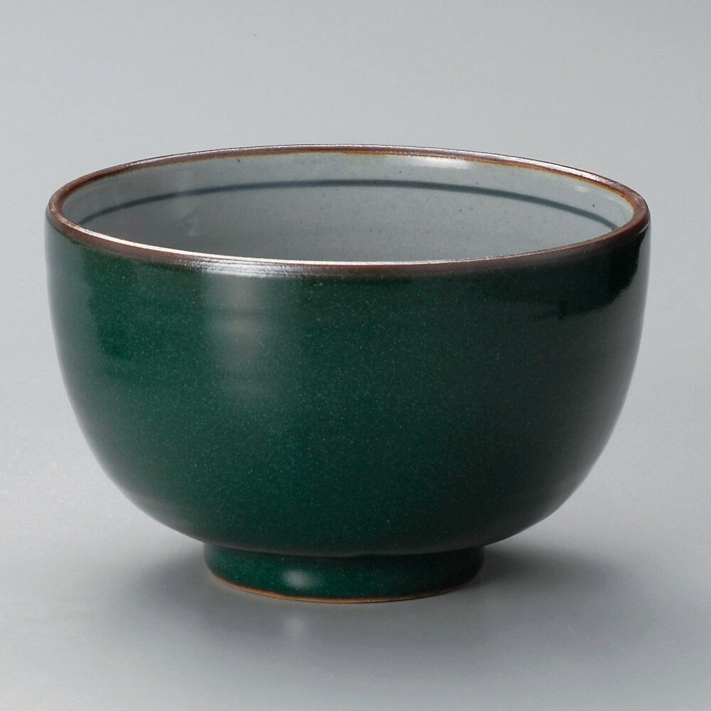 [商品名]　グリーンマット4.8夏目丼[素材]　磁器[寸法]　[ φ14.5 x 9.3cm ]お店からご自宅まで、季節を問わず、様々なシーンでご利用いただける商品です。[ φ14.5 x 9.3cm ] 磁器 日本製 一部の商品はメーカーよりお取り寄せとなりますので、納期が前後することがございます。あらかじめご了承ください。商品によっては手造りのため、写真と色・かたちが若干異なることがございます。われものですので丁重に梱包させていただいておりますが、ご質問などございましたらお気軽にお問い合わせください。ご注文に関する注意事項は 【こちら】ご購入前にご確認ください。