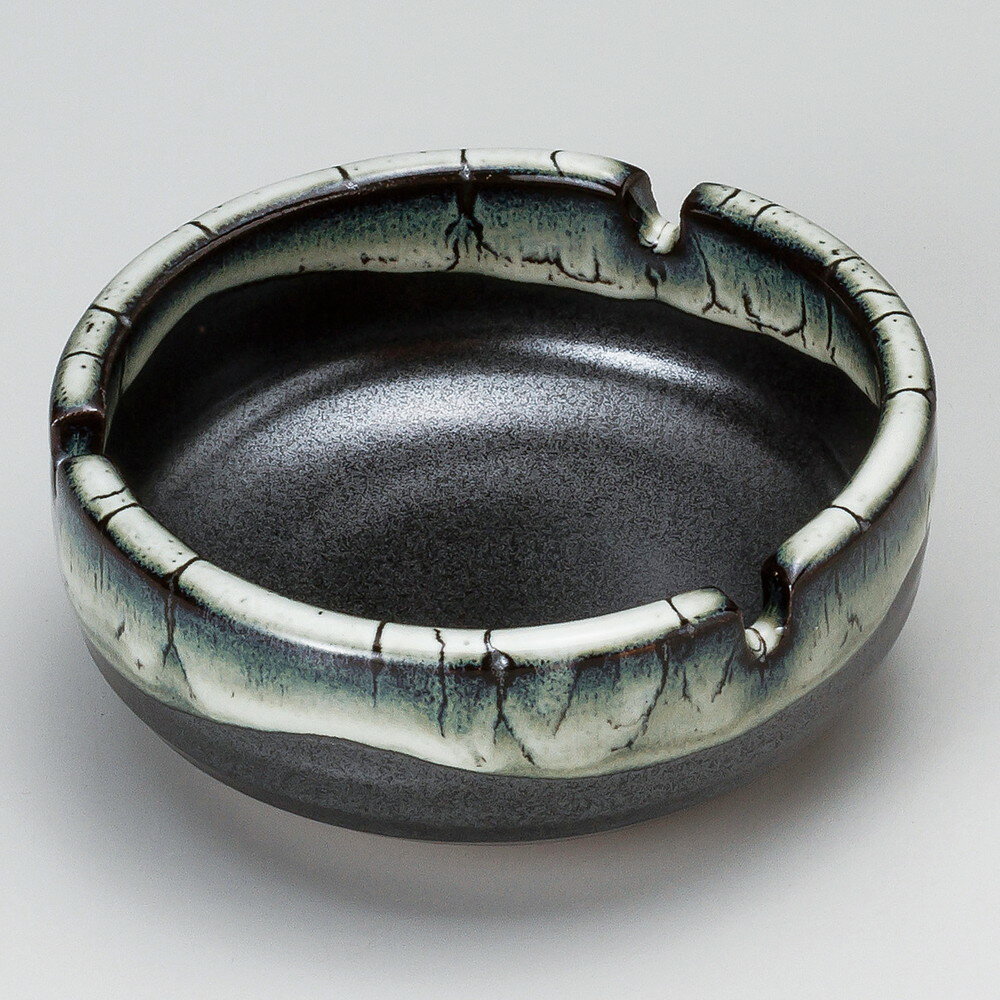 ☆ 灰皿 ☆ 黒流し鉄鉢三ッ切灰皿 [ φ11.2 x 4.5cm ] | 喫煙 喫煙具 はいざら タバコ たばこ 煙草 陶器 国産 美濃焼 来客用 業務用 飲食店 おしゃれ お洒落 和食器 プレゼント IQOS ギフト 父の日 敬老の日 卓上灰皿 開店祝い 陶器灰皿 灰皿陶器 卓上 小物 雑貨